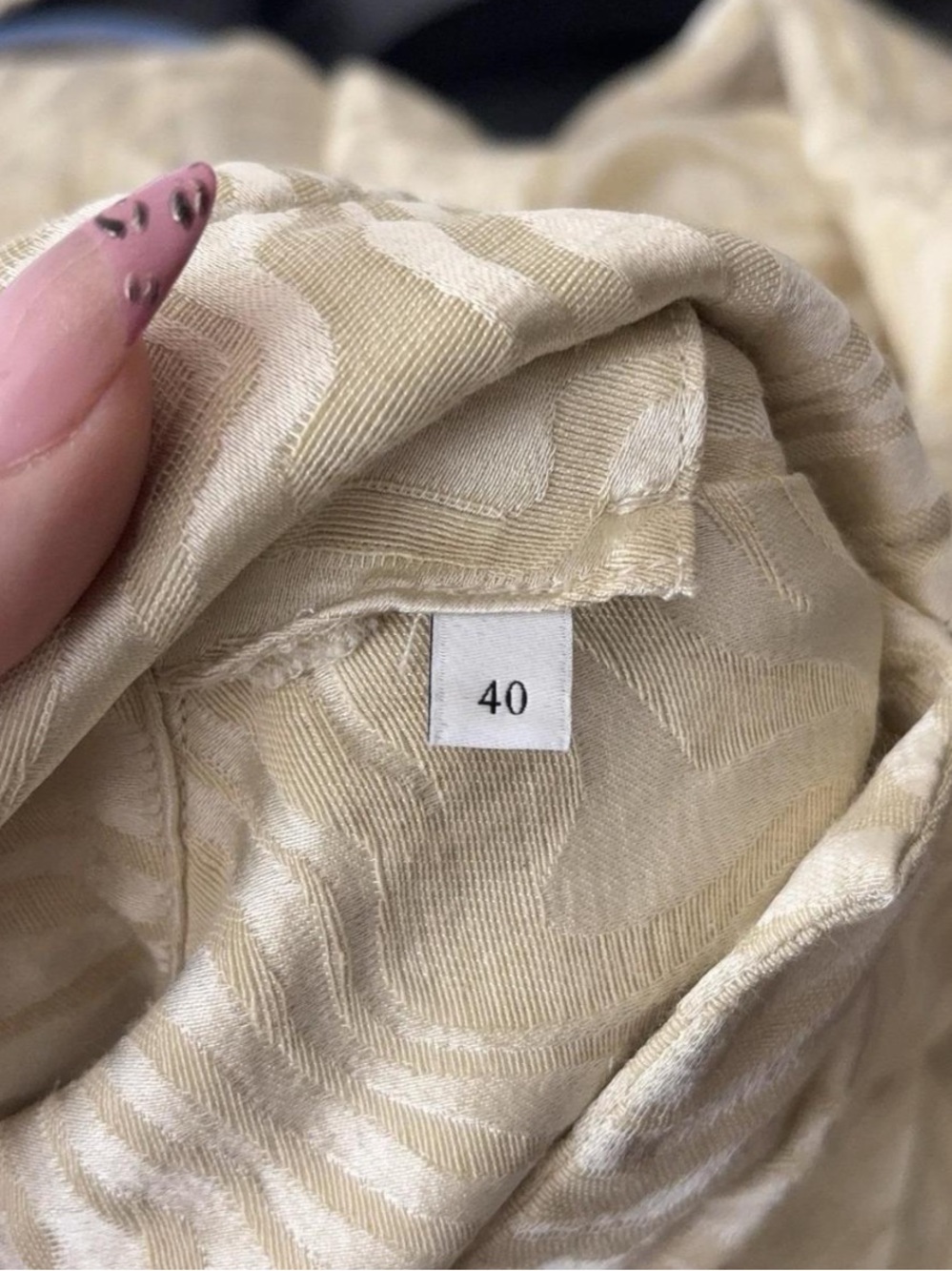 Sandro Cream Textured Button-Front Robe with Self Tie - Picture 4 of 4